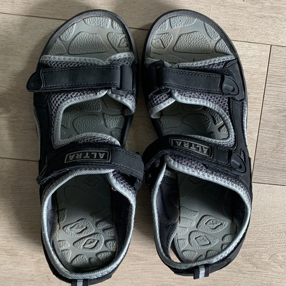 Altra- 11 sandals black and gray - Picture 6 of 7